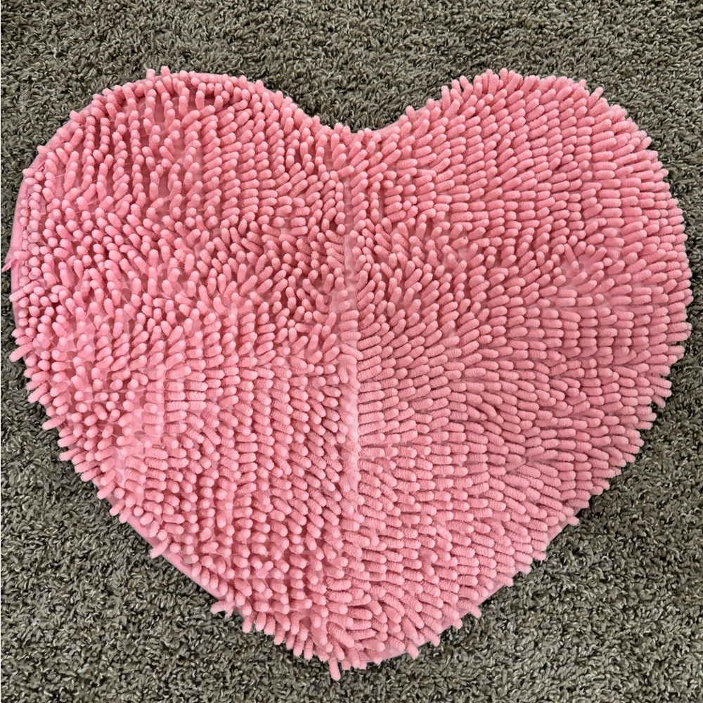 Pink heart rug